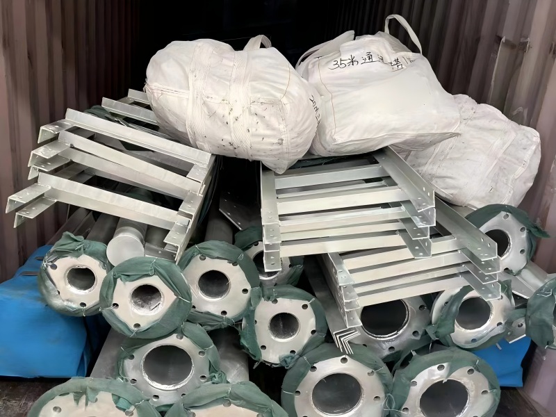 35M 3 Legged Tubular Steel Tower Package and Shipment to Cyprus